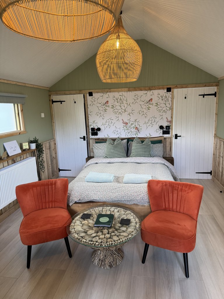 Headlands Lodge other double bedroom