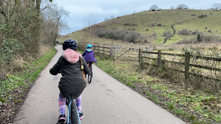 An easy cycling trail in the Winchester area with the kids